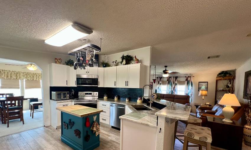 105 Palm Ln E a Parrish, FL Mobile or Manufactured Home for Sale